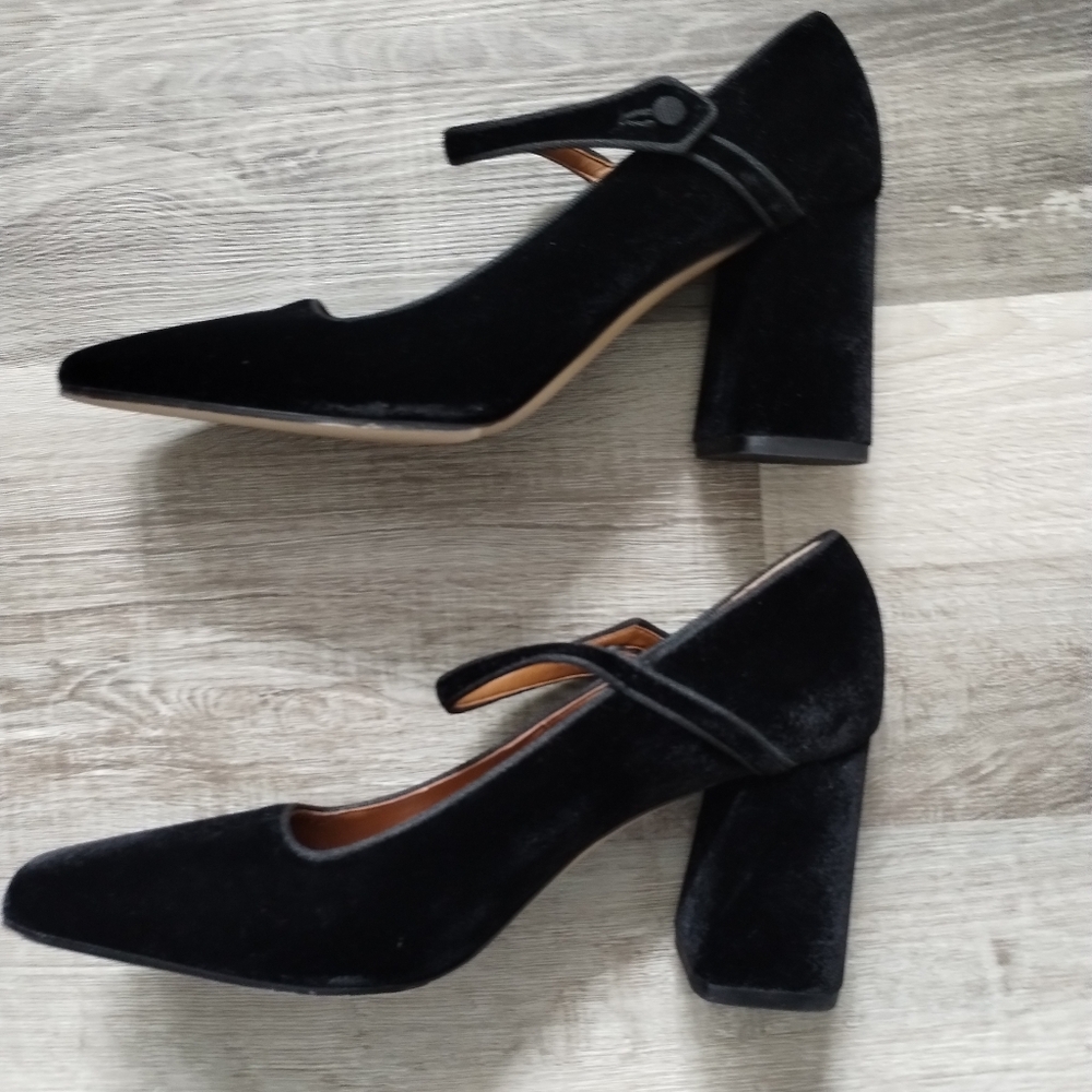 Le Monde Beryl Elegant Black Suede Mary Jane Shoes 9 - Picture 2 of 15